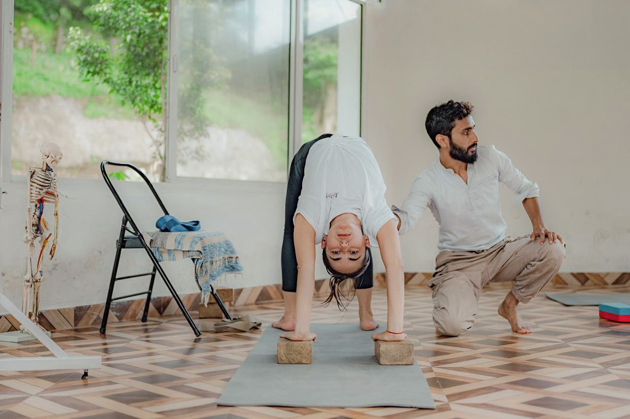 8. BIOMECHANICS, ALIGNMENT & ADJUSTMENT at The Adhisha